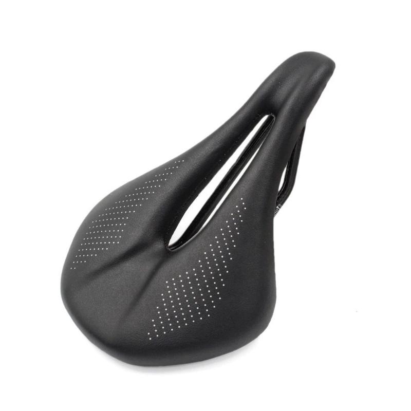 UD Bare Carbon Fietszadel Lich - Mountain Biking Game recensie en prijs